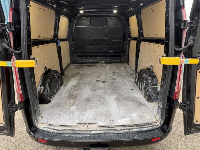 Ford TRANSIT CUSTOM 320 2.0 185Pk TDCI L2H1 Sport / Cruise / Airco / Navi / Trekhaak / Apk t/m 14-11-2026