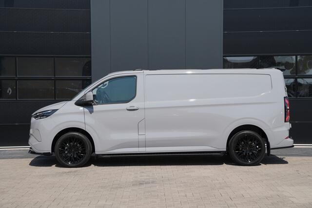 Ford TRANSIT CUSTOM E-Transit 340 L2H1 Limited 71 kWh 218pk - Trekhaak - ACC - B&O - Navi - Stoel/Stuurverwarming - 360 Camera - Blindspot - Rijklaar