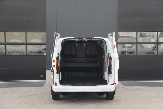 Ford TRANSIT CUSTOM E-Transit 320 L2H1 Limited 71 kWh 218pk - 2x Schuifdeur - Trekhaak - Camera - Carplay - Rijklaar