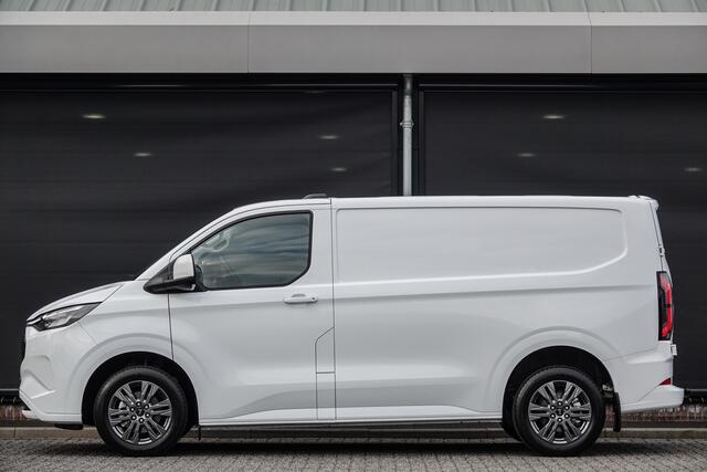 Ford TRANSIT CUSTOM E-Transit L1H1 218Pk Aut. | Limited 320 | Pro Power Onboard | Achteruitrijcamera | Trekhaak | 17''