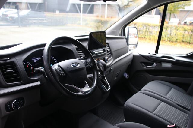 Ford TRANSIT CUSTOM 320 2.0 TDCI L2H1 Raptor Edition | Bi-Xenon | CarPlay | Navigatie | Camera | Stoelverwarming | Dodehoek detector | Lane Assist | DAB | 3-Zitter | Dealer onderhouden | Nieuwe APK