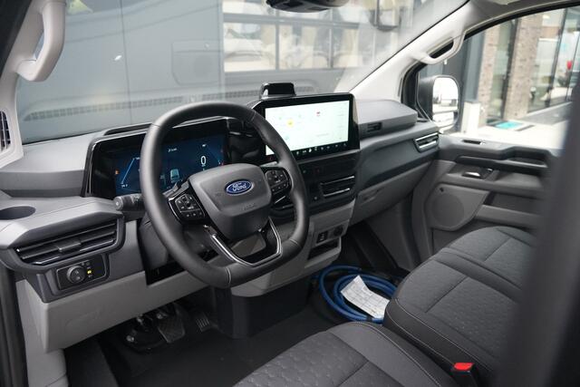 Ford TRANSIT CUSTOM E-Transit 340 L2H1 Limited 71 kWh 218pk - AGR Bestuurdersstoel - Trekhaak - ACC - B&O - Navi - Stoel/Stuurverwarming - 360 Camera - Blindspot - Rijklaar