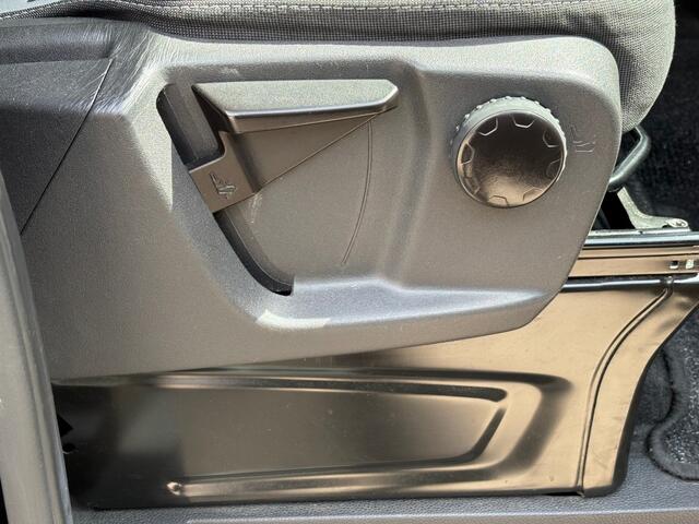 Ford TRANSIT CUSTOM 2.0 TDCI 131PK L2 Automaat / Dubbelcabine / 2x Schuifdeur / Camera / Cruise / Navi / Bluetooth / Trekhaak / Stoelverwarming