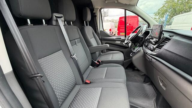Ford TRANSIT CUSTOM 2.0 TDCI 96KW 131PK AUTOMAAT EURO 6 AIRCO/ CRUISE CONTROL/ CAMERA/ 100% DEALERONDERHOUDEN