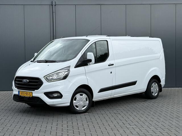 Ford TRANSIT CUSTOM 2.0 TDCI / L2H1 / 1e EIG. / SORTIMO INRICHTING / TREKHAAK / CRUISE / 3-ZITS / 2800 KG AHG