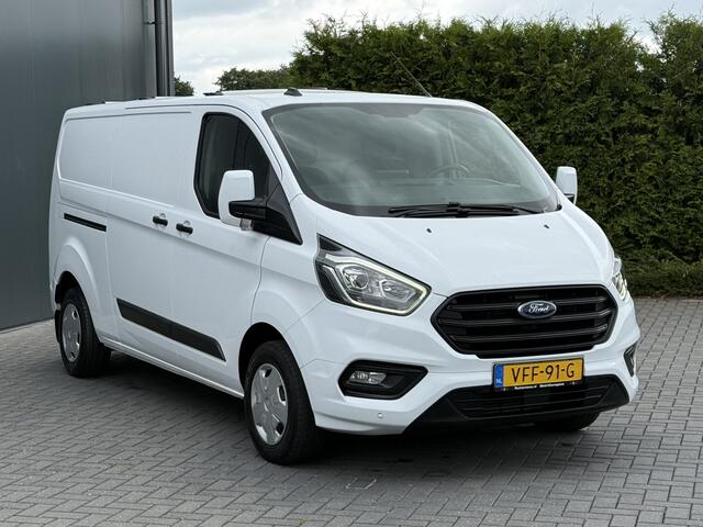 Ford TRANSIT CUSTOM 2.0 TDCI / L2H1 / 1e EIG. / SORTIMO INRICHTING / TREKHAAK / CRUISE / 3-ZITS / 2800 KG AHG