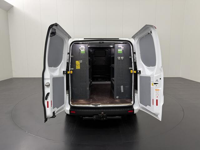 Ford TRANSIT CUSTOM 2.0TDCI 130PK | Kastinrichting | Multimedia | Camera | Airco | Cruise | Trekhaak