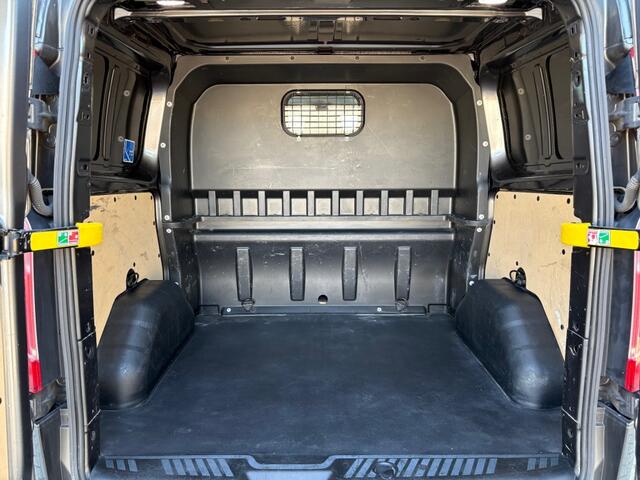 Ford TRANSIT CUSTOM Sport Automaat 2.0 TDCI 185PK Dubbelcabine/ 2x schuifdeur / LED / Stoelverwarming / Navi / Carplay / Cruise / Airco / Camera