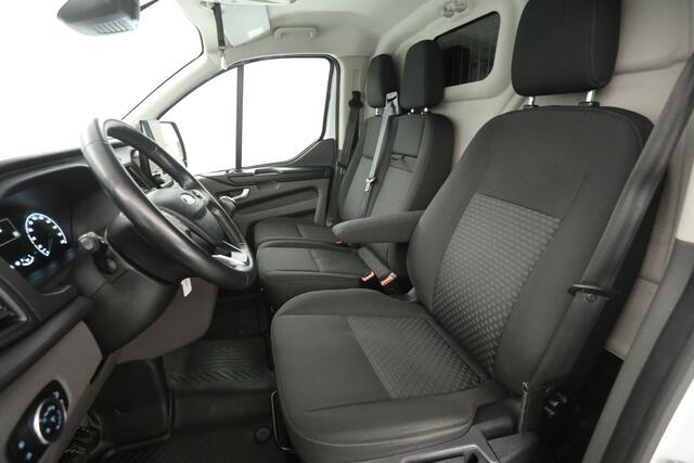 Ford TRANSIT CUSTOM 2.0 EcoBlue L1H1 | Airco | Cruise | Camera | 3 Zits | Carplay | Trekhaak | Parkeersens.