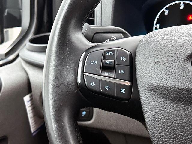 Ford TRANSIT CUSTOM 300 2.0 TDCI L2H1 Trend Automaat Airco Navigatie Cruisecontrol Camera Parkeersensoren Trekhaak