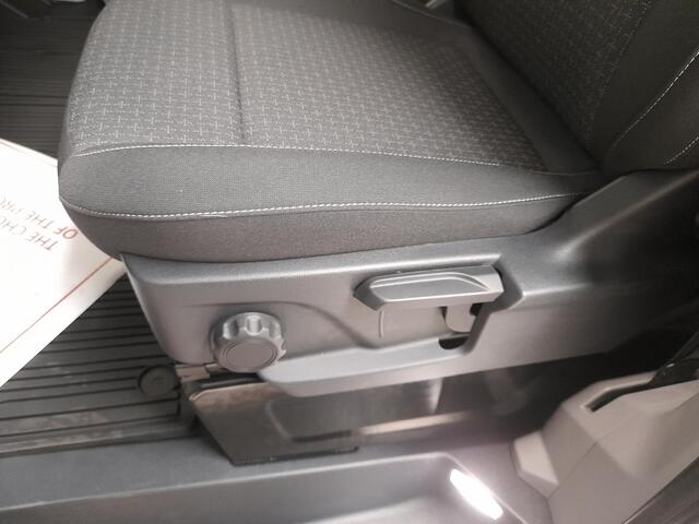 Ford TRANSIT CUSTOM 300 2.0 TDCI L2H1 Trend Nieuw Model Navi Cruise Camera Parkeersensoren Trekhaak