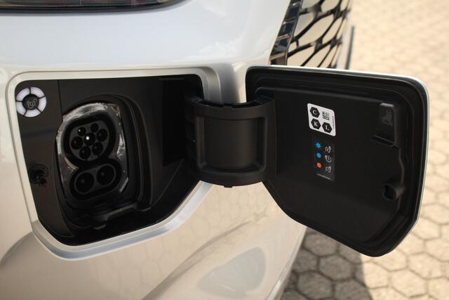 Ford TRANSIT CUSTOM E-Transit 320 L2H1 Limited DC | 71 kWh | 160kW/218pk | Pro Power | Trekgewicht 2300kg | Camera | Carplay/Android | Cruise | Lease 806,- p/m