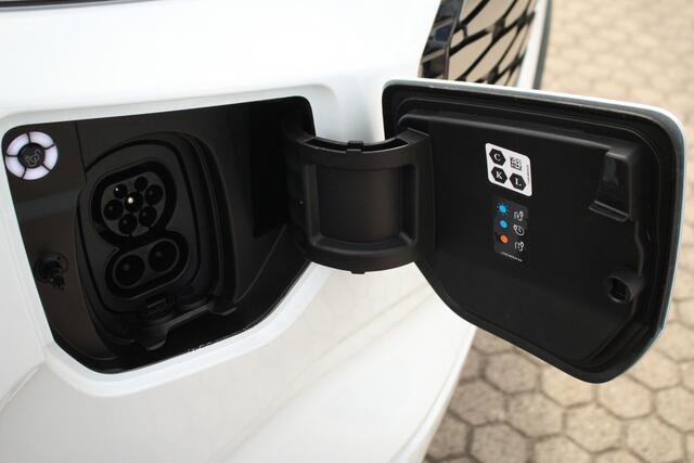 Ford TRANSIT CUSTOM E-Transit 320 L2H1 Limited DC | 71 kWh | 160kW/218pk | Pro Power | Trekgewicht 2300kg | Camera | Carplay/Android | Cruise | Lease 806,- p/m