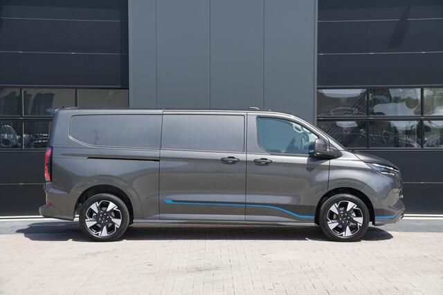 Ford TRANSIT CUSTOM E-Transit 340 L2H1 Sport 71 kWh 218pk - ACC - DDS LED - Pro Power - Verwarmd stuurwiel - Navi - 360 Camera - Rijklaar