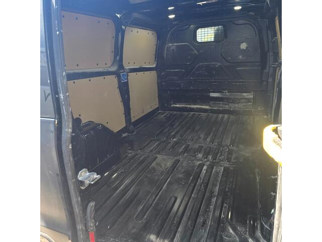 Ford TRANSIT CUSTOM 310 2.0 TDCI L2H1 Sport 170 PK