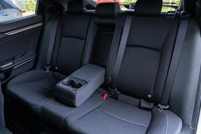 Honda CIVIC 1.0i V-TEC EXECUTIVE - PANORAMADAK - AUTOMAAT - TURBO -