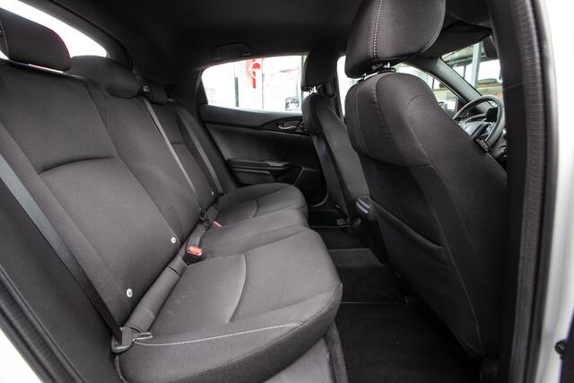 Honda CIVIC 1.0 i-VTEC Comfort Automaat - All in rijklaarprijs | Dealer ond . | 12 mnd Bovag gar. | Camera | Navigatie