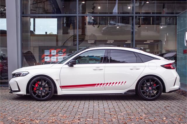 Honda CIVIC 2.0 i-VTEC Type R Ultimate Edition no. 35 / 40