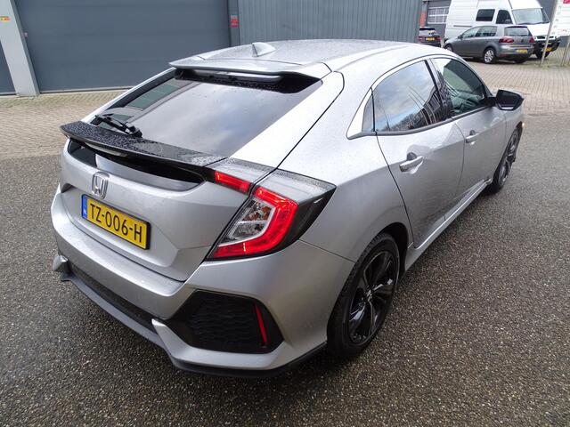 Honda CIVIC 1.0 i-VTEC Elegance NAVIGATIE | STOELVERWARMING | PARKEERSENSOREN | AIRCO/ECC | CRUISE CONTROL | LED VERLICHTING | NEDERLANDSE AUTO |