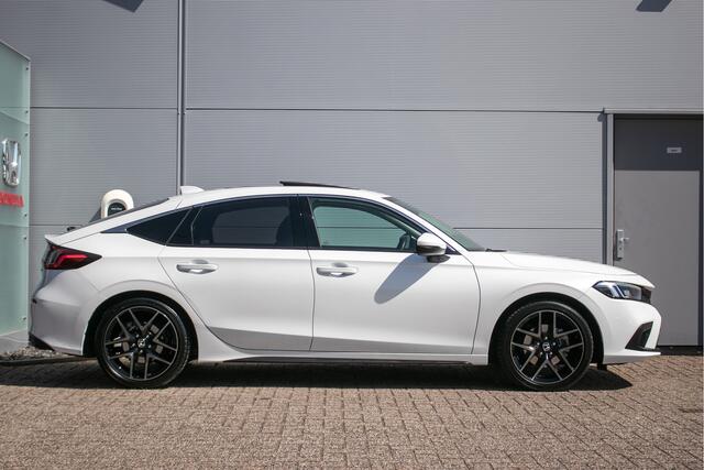 Honda CIVIC 2.0 e:HEV Advance - Afn. trekhaak | Schuif/-kanteldak | All-seasonbanden | Stoel+stuurverwarming