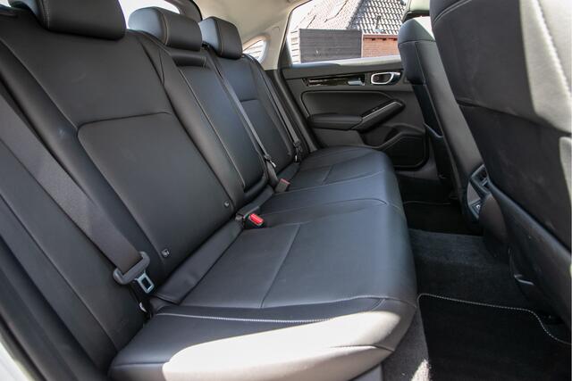 Honda CIVIC 2.0 e:HEV Advance - Afn. trekhaak | Schuif/-kanteldak | All-seasonbanden | Stoel+stuurverwarming