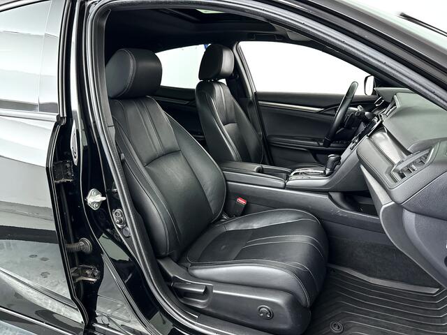 Honda CIVIC 1.5 i-VTEC Prestige | Panoramadak | Parkeercamera | Stoelverwarming | Trekhaak