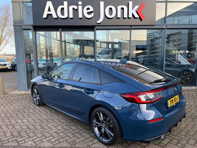 Honda CIVIC 2.0 e:HEV Sport | FULL HYBRID | 18 INCH | APPLE & ANROID AUTO | CAMERA | STUUR + STOELVERWARMING | NAVIGATIE |