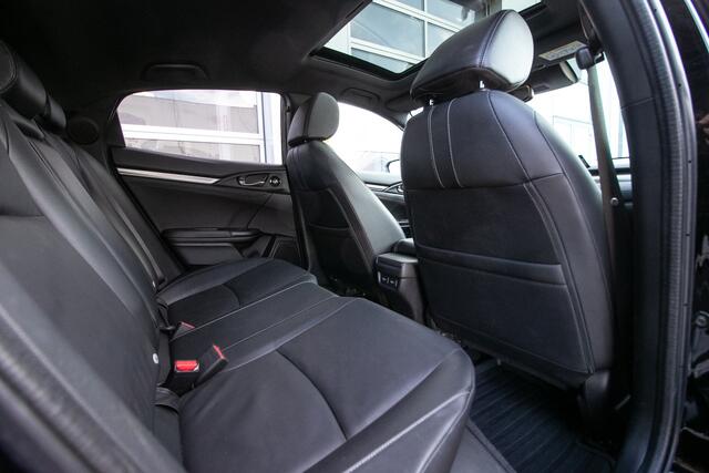 Honda CIVIC 1.5 i-VTEC Prestige - Dealer ond. | Schuifdak | Lederen int. | Trekhaak | 1400kg Trekgewicht