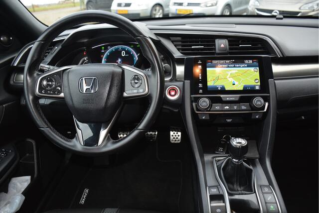 Honda CIVIC 1.0 i-VTEC Executive Panorama Dak Camera Clima Cruise Control Trekhaak Stoelverwarming Carplay Led