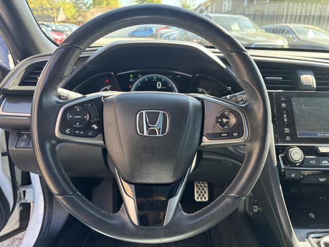Honda CIVIC 1.0 i-VTEC Executive Trekhaak / Leder / Carplay