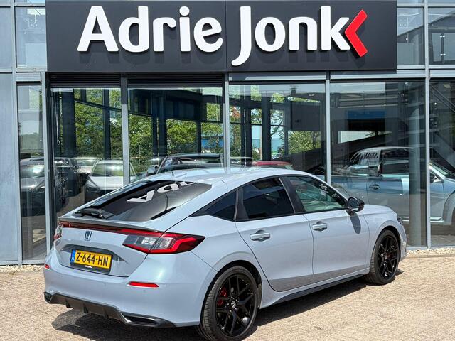 Honda CIVIC 2.0 e:HEV Sport FULL HYBRID | AUTOMAAT | CAMERA | NAVIGATIE | APPLE CARPLAY / ANDROID AUTO | STOEL VERWARMING | 18"LM VELGEN | NED. AUTO | 1e EIGENAAR |