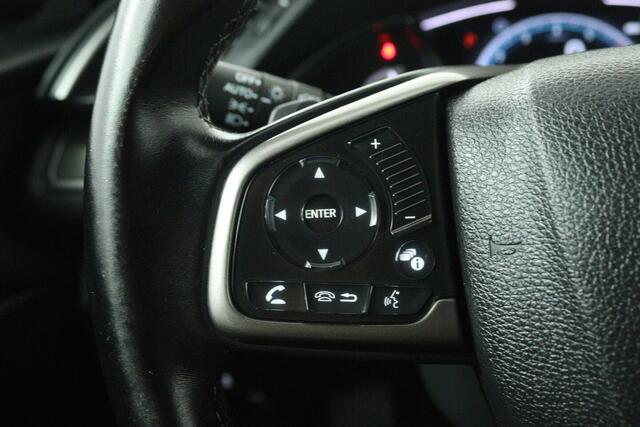Honda CIVIC 1.0 i-VTEC Elegance (TREKHAAK, DIGITALE COCKPIT, CAMERA, STOELVERWARMING, CRUISE ADAPTIEF,
