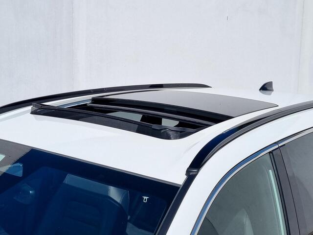 Honda CR-V 2.0 e:PHEV Advance Tech Automaat / Schuif-/Kanteldak / Panoramadak / Cruise Control Adaptief / Rondomzicht Camera / Lederen Bekleding / Elekt. Achterklep