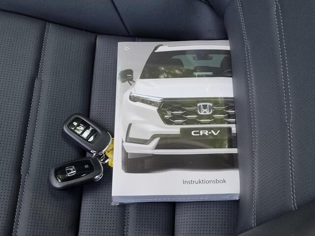 Honda CR-V 2.0 e:PHEV Advance Tech / Schuif-/Kanteldak / Panoramadak / Cruise Control Adaptief / Rondomzicht Camera / Lederen Bekleding / Elekt. Achterklep