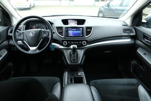Honda CR-V 2.0 4WD Lifestyle / navi / climate / trekhaak 1500 kg trek / stoelverwarming