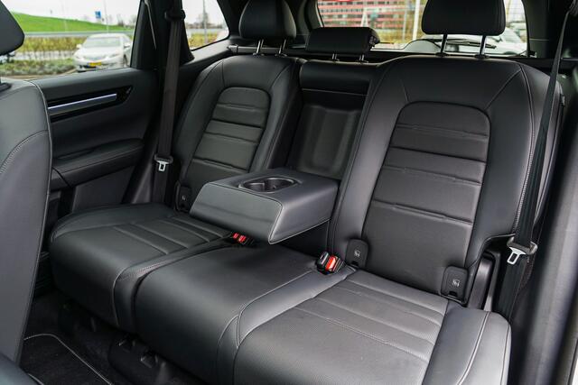 Honda CR-V 2.0i e:PHEV ADVANCE TECH - TREKHAAK - ZWARTE DETAILS - SPATLAPPEN IN KLEUR -