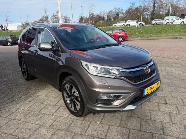 Honda CR-V 2.0 4WD Executive | Navi | Camera | Trekhaak | 109.554 km Dealerhouden