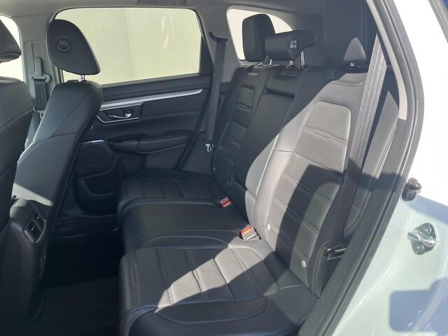 Honda CR-V 2.0 Hybrid AWD Executive /Elektrische Trekhaak (750 KG) / Panorama Dak / Cruise Control / Navigatie / Stuur&Stoelverwarming Voor&Achter / Achteruitrij Camera / Parkeersensoren / Head-up Display / Elektrische Bestuurderstoel Met Memory / Elektrische Achter