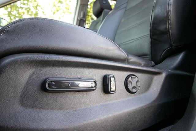 Honda CR-V 1.5 AWD Executive - Afneembare trekhaak | Panoramadak