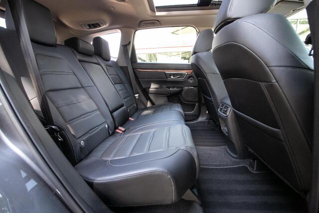 Honda CR-V 1.5 AWD Executive - Afneembare trekhaak | Panoramadak