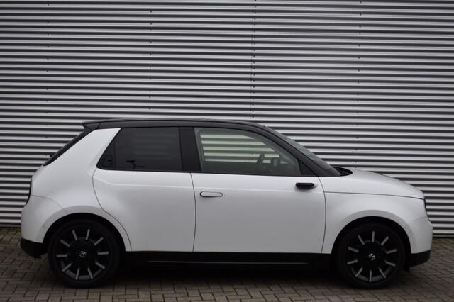 Honda E ADVANCE / 360 CAM. / P.DAK / ADAP. CRUISE