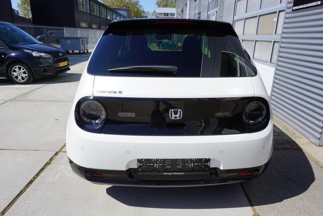 Honda E Advance 17" |Navi|Carplay|PDC V+A|Dodehoek|360 Camera|DAB|Pano|Stuur, stoel en voorruitverwarming|