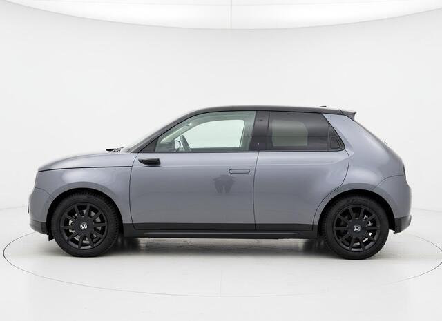 Honda E Advance 16" CARPLAY - PANO - STOELVERWARMING - 360 CAMERA - DIGITALE SPIEGELS