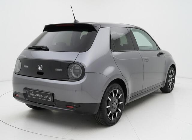 Honda E Advance 17" CARPLAY - PANO - STOELVERWARMING - 360 CAMERA - DIGITALE SPIEGELS
