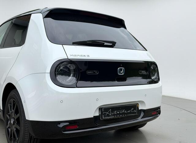 Honda E Advance 16" CARPLAY - PANO - STOELVERWARMING - 360 CAMERA - DIGITALE SPIEGELS