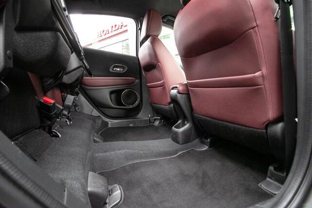 Honda HR-V 1.5 i-VTEC Turbo Sport Automaat - All in rijklaarprijs | Trekhaak | Dealer onderh.