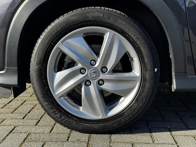 Honda HR-V 1.5 i-VTEC Executive / Open dak / Trekhaak / Winter en Zomer Set /