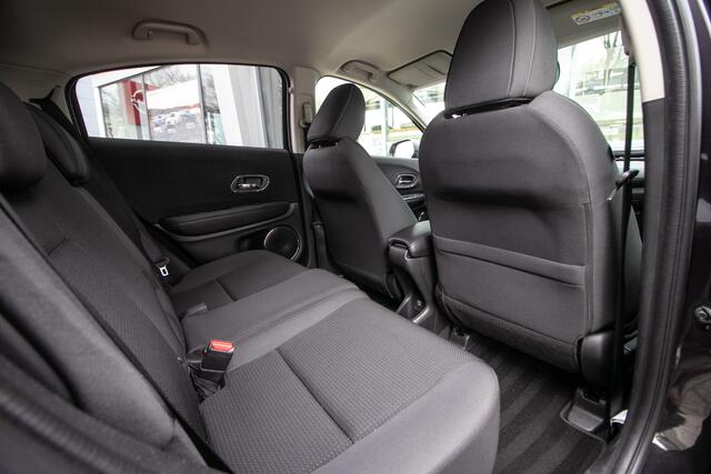 Honda HR-V 1.5 i-VTEC Elegance Automaat - Dealer ond. | Trekhaak | Nav/cam. | All season banden