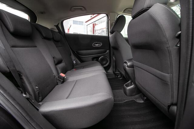 Honda HR-V 1.5 i-VTEC Elegance Automaat - Dealer ond. | Trekhaak | Nav/cam. | All season banden