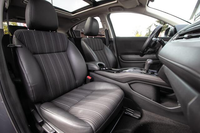 Honda HR-V 1.5 i-VTEC Executive automaat - dealerond. | Schuif-kanteldak | Stoelverw. | Nav